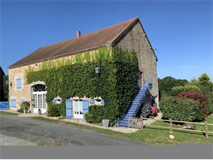 propriete à la vente -   23220  JOUILLAT, surface 292 m2 vente propriete - UBI478090526